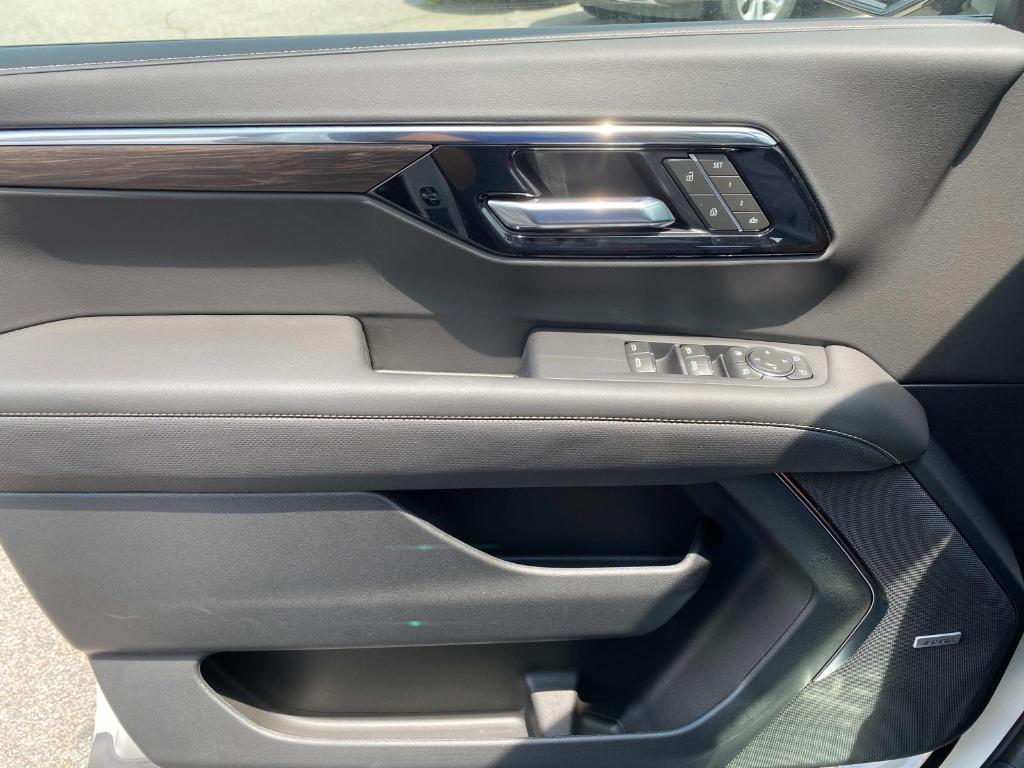 new 2025 Chevrolet Tahoe car, priced at $83,704