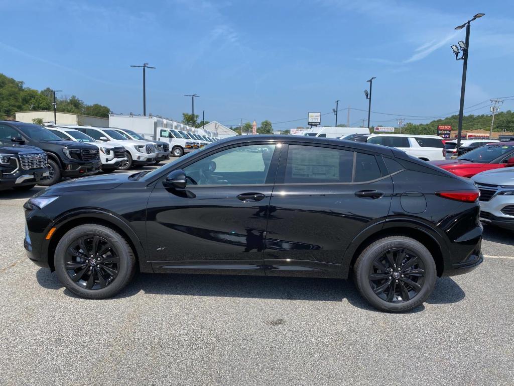 new 2025 Buick Envista car, priced at $28,930