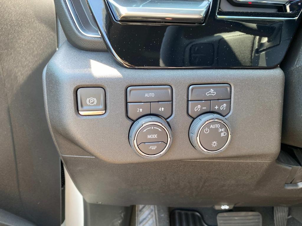 new 2025 Chevrolet Silverado 1500 car, priced at $55,595
