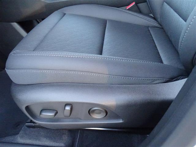 used 2025 Chevrolet Equinox car, priced at $35,230