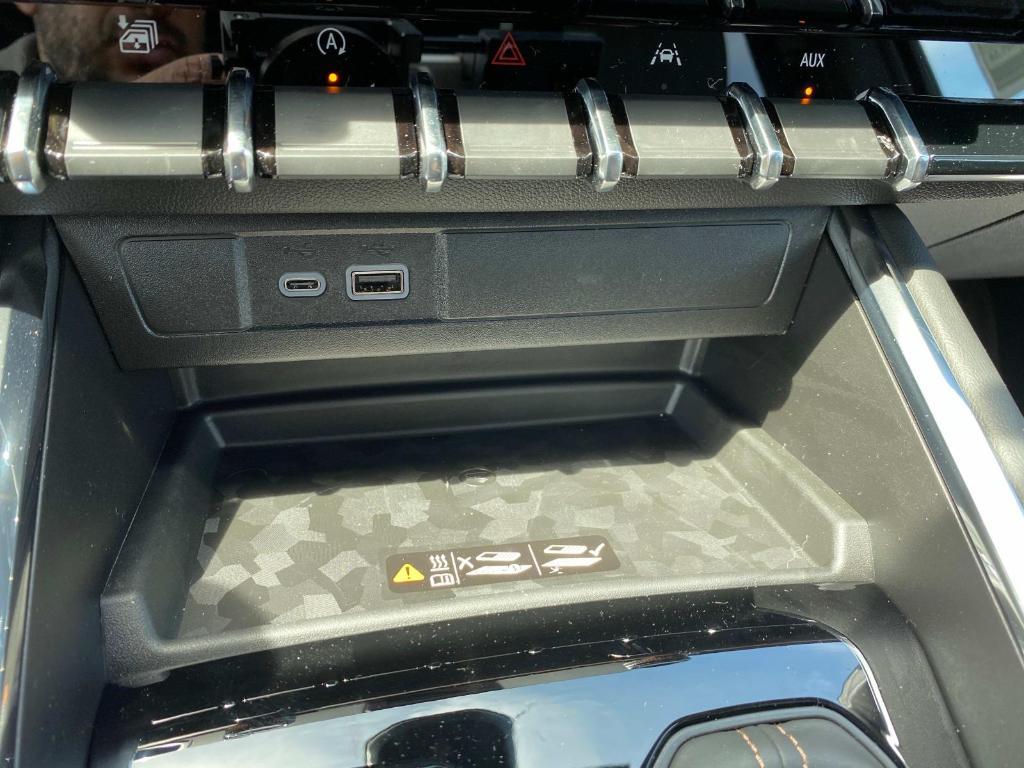 new 2025 GMC Canyon car, priced at $52,335
