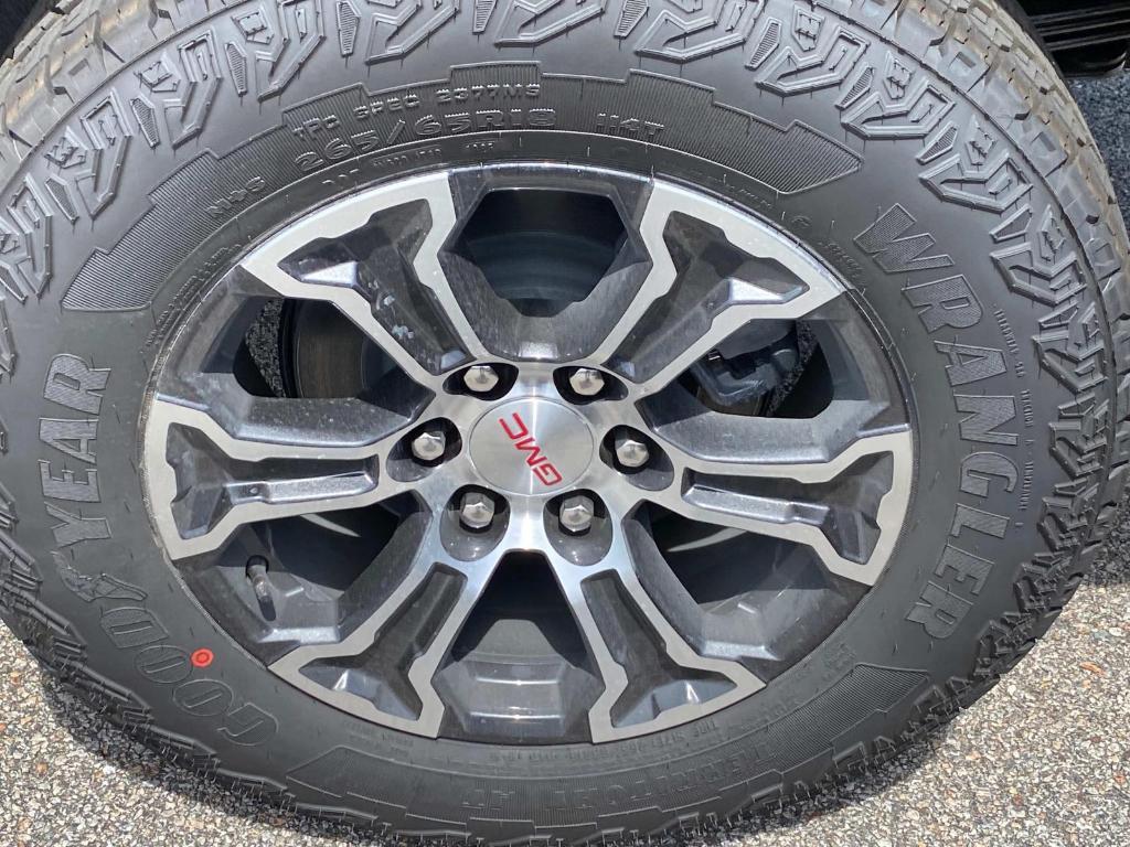 new 2025 GMC Canyon car, priced at $52,335