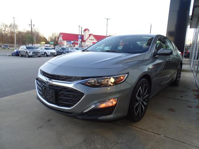 new 2025 Chevrolet Malibu car, priced at $27,995