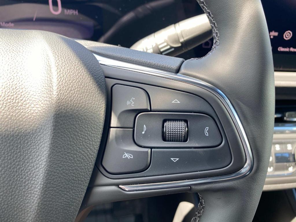 new 2025 Buick Envista car, priced at $27,530