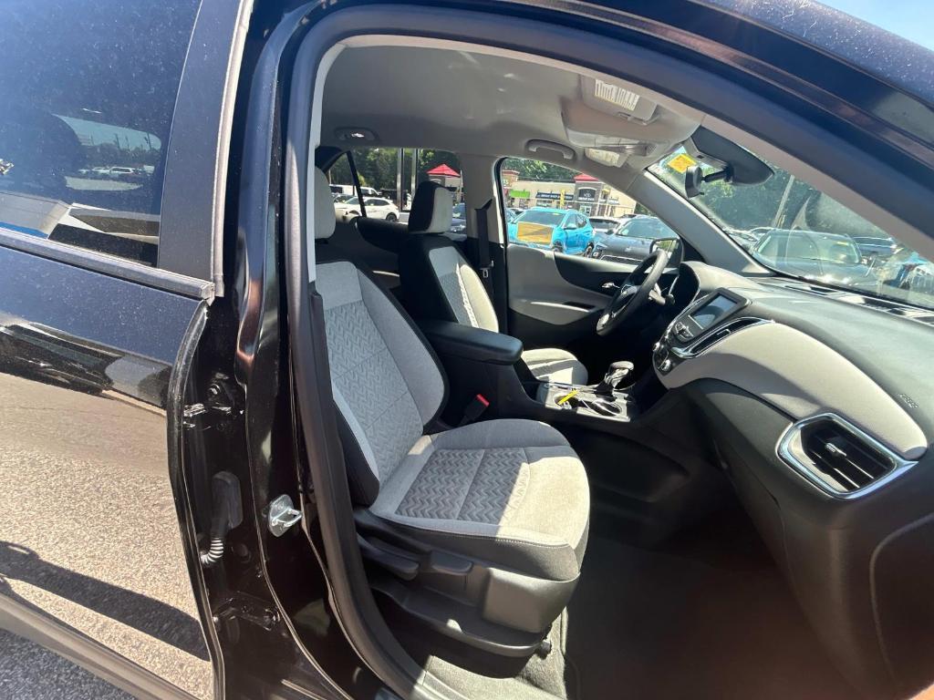 used 2022 Chevrolet Equinox car, priced at $21,990