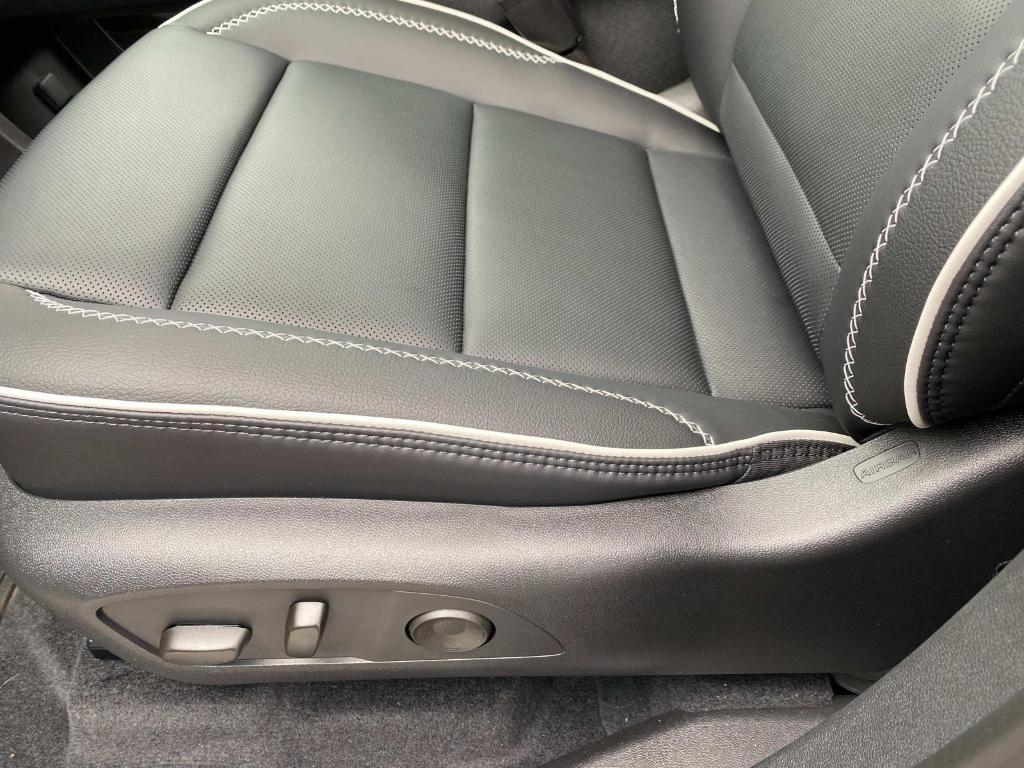 new 2025 GMC Acadia car, priced at $65,610