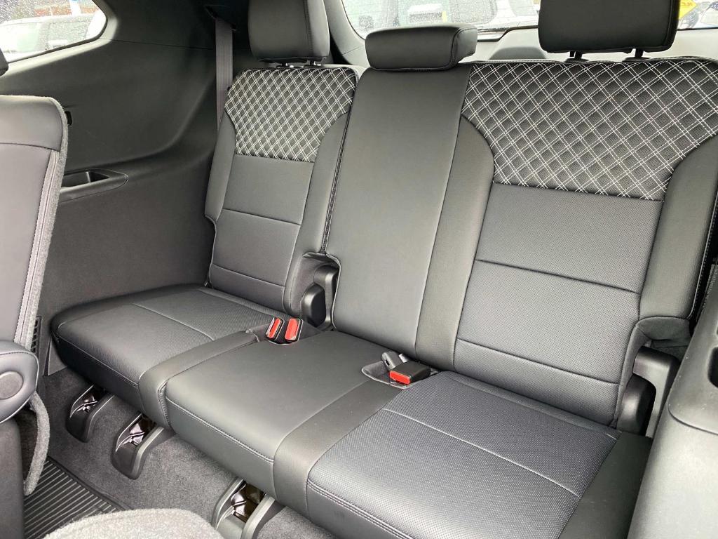 new 2025 GMC Acadia car, priced at $65,610