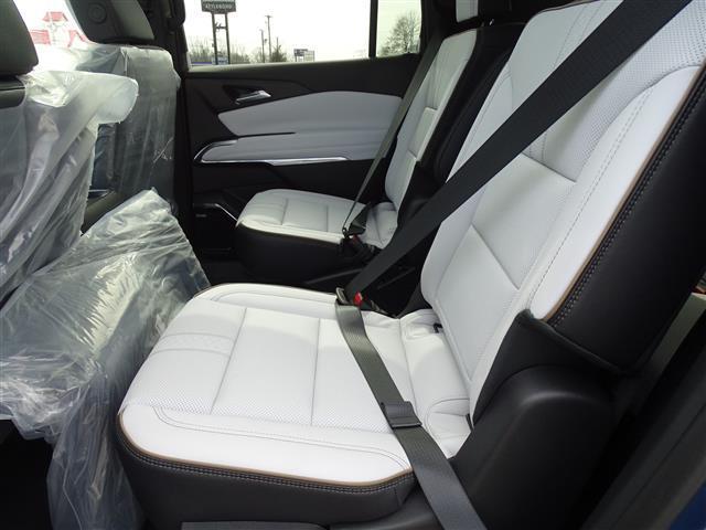 new 2025 Chevrolet Traverse car, priced at $59,170