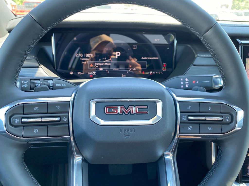 new 2025 GMC Acadia car, priced at $52,220