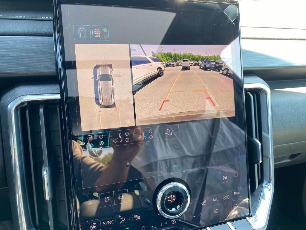 new 2025 GMC Acadia car, priced at $52,220