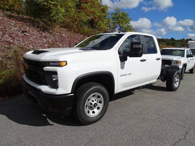 new 2024 Chevrolet Silverado 3500 car, priced at $54,606