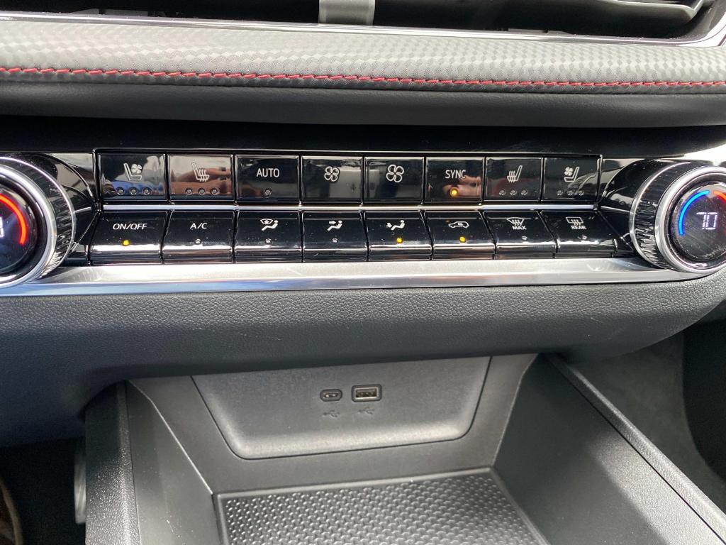 new 2025 Chevrolet Equinox car, priced at $39,085