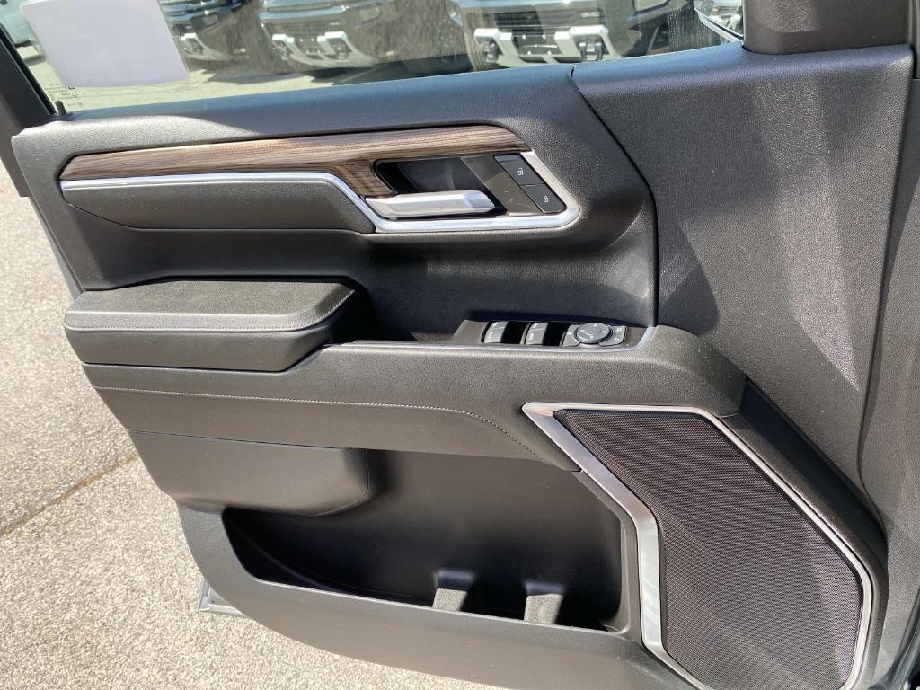 used 2024 Chevrolet Silverado 1500 car, priced at $47,995