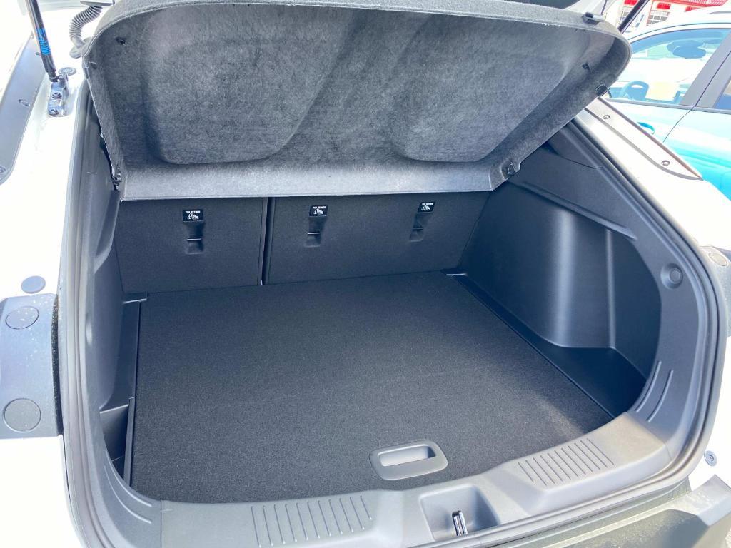 new 2025 Buick Envista car, priced at $25,445