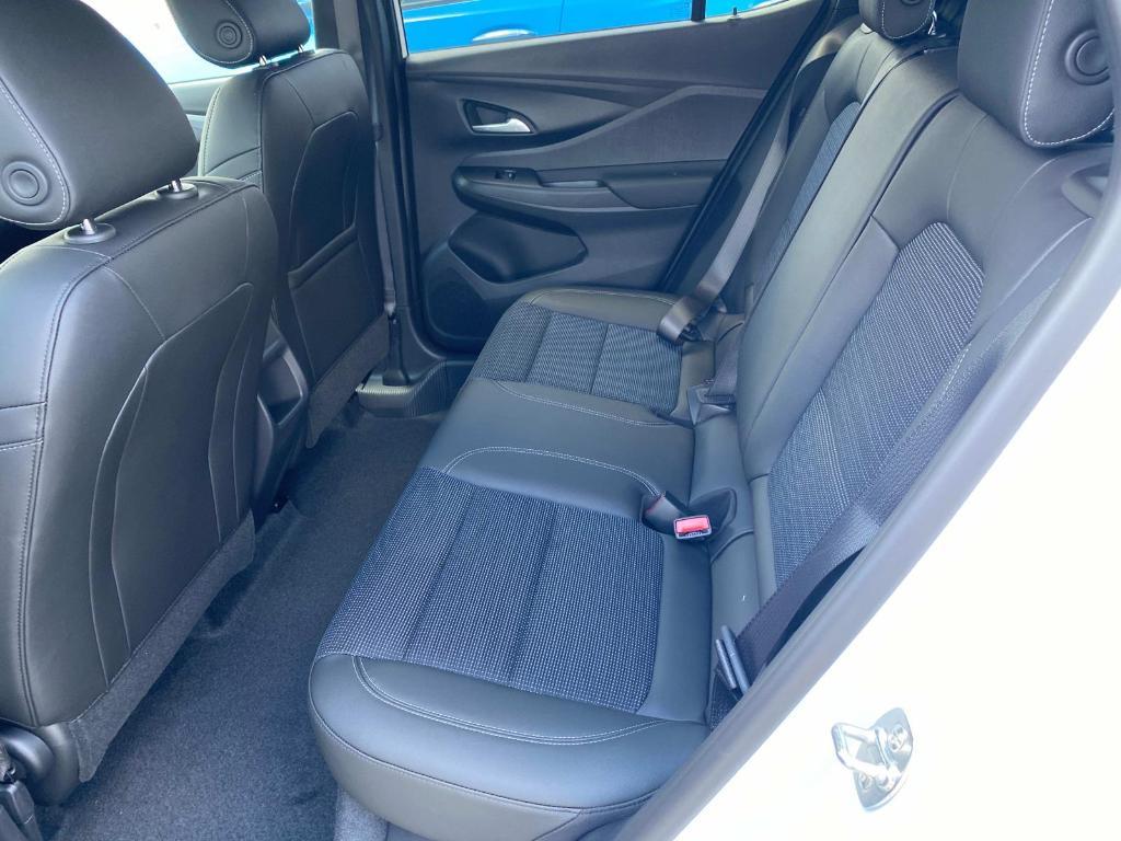 new 2025 Buick Envista car, priced at $25,445