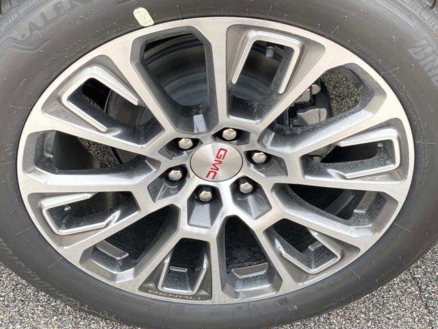 new 2025 GMC Yukon XL car, priced at $97,075