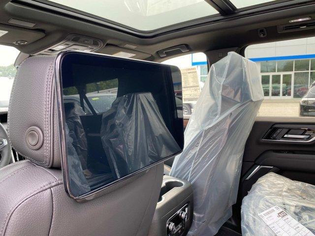 new 2025 GMC Yukon XL car, priced at $97,075