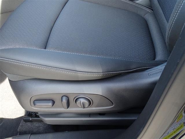 new 2025 Buick Encore GX car, priced at $31,125