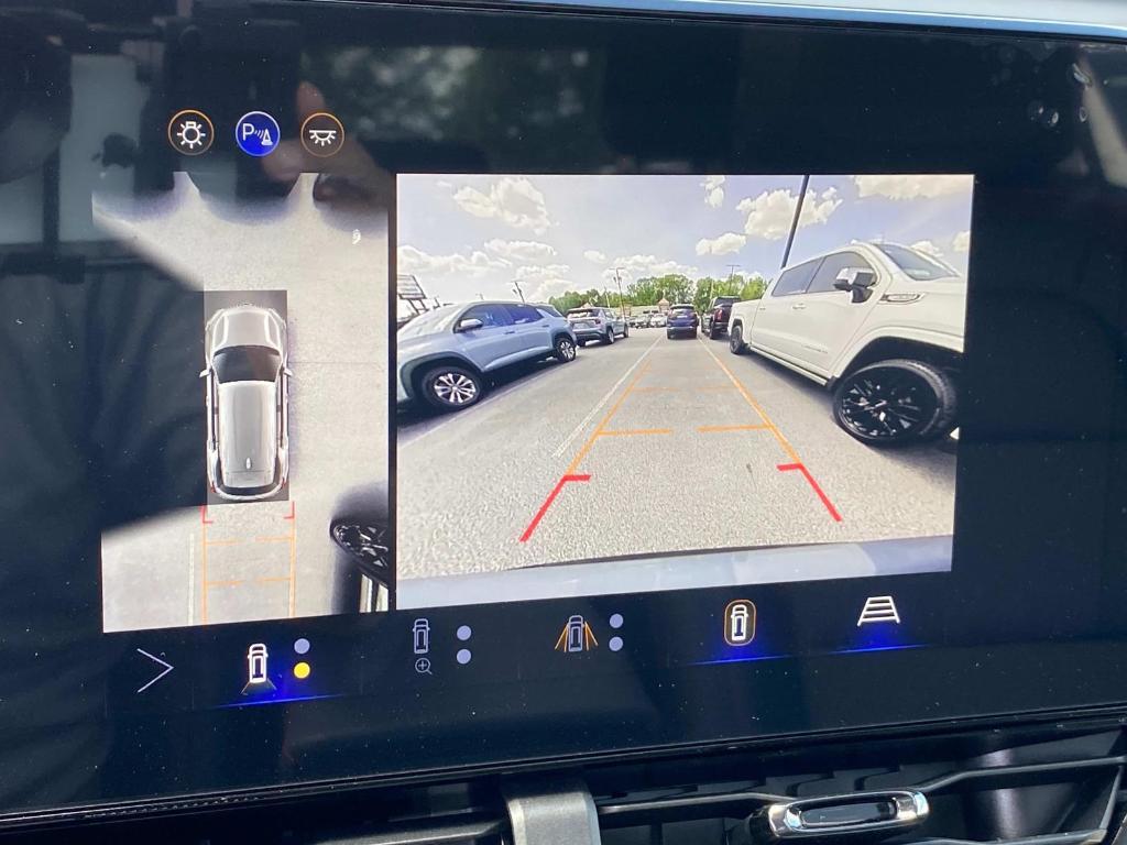 new 2026 Chevrolet Equinox car, priced at $39,130