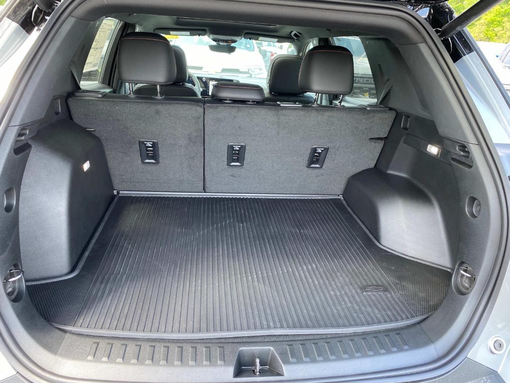 new 2026 Chevrolet Equinox car, priced at $39,130