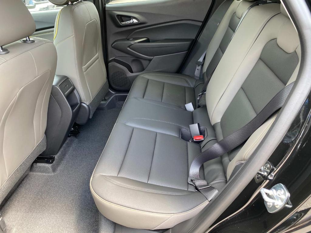 new 2025 Chevrolet Trax car, priced at $26,955