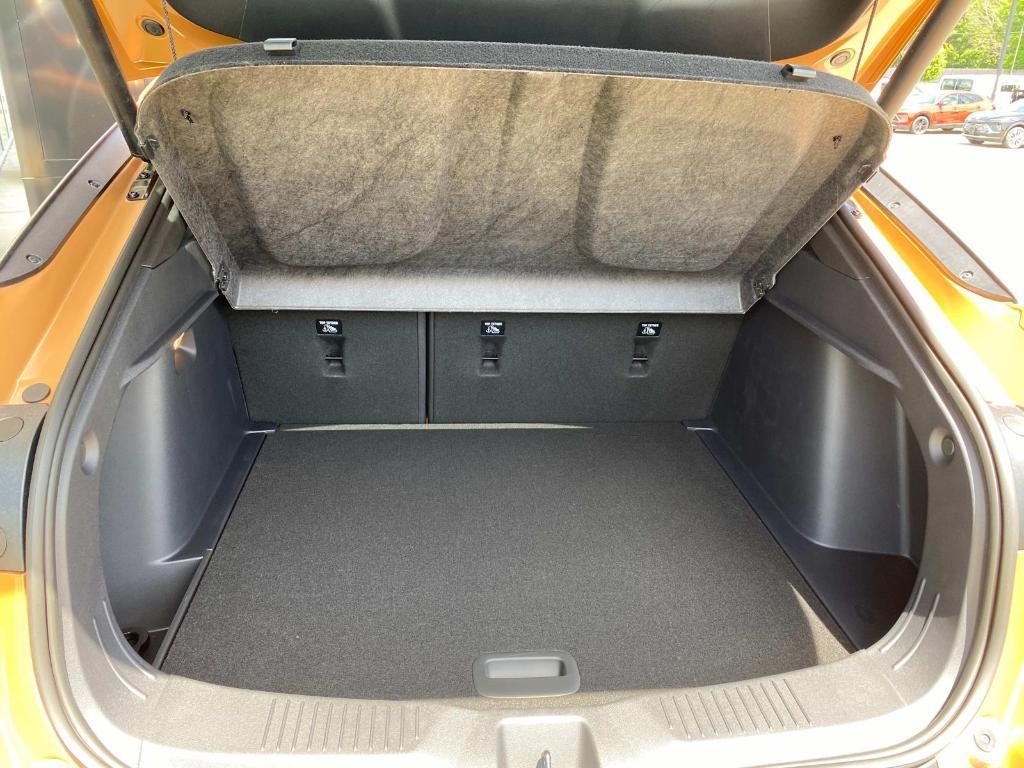 new 2025 Buick Envista car, priced at $26,780