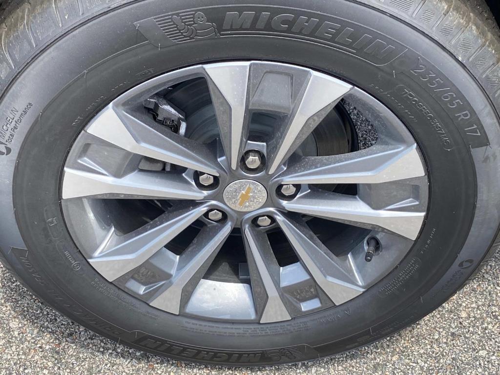 new 2026 Chevrolet Equinox car, priced at $34,045
