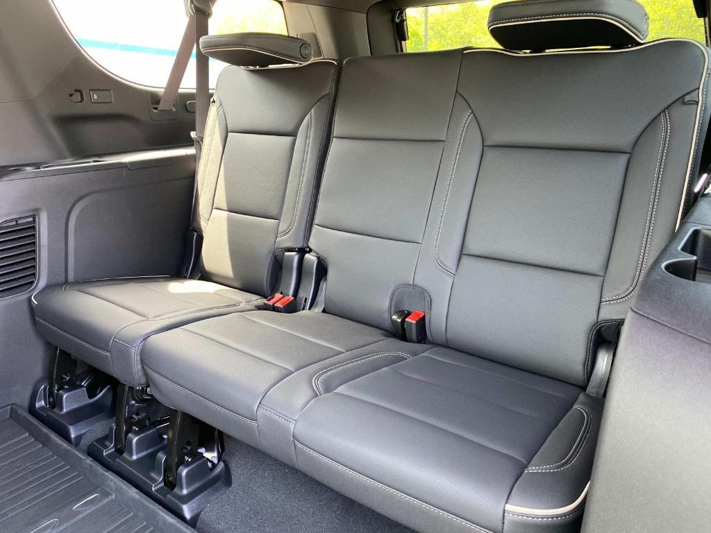 new 2025 GMC Yukon XL car, priced at $80,629