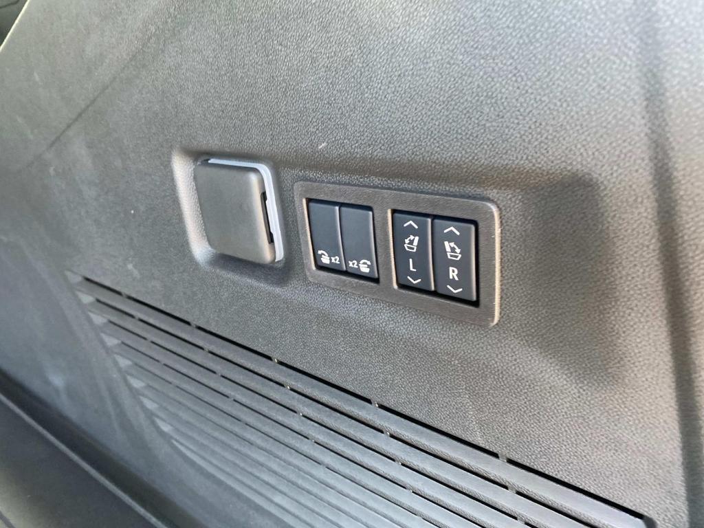 new 2025 GMC Yukon XL car, priced at $80,629