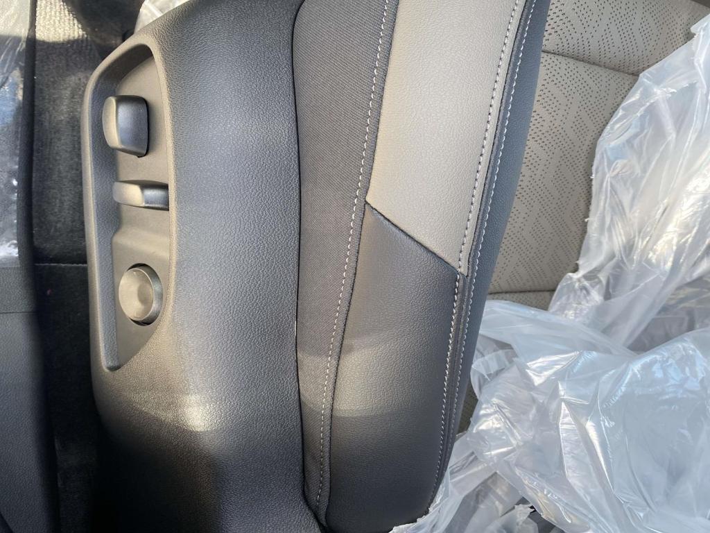 new 2026 Chevrolet Equinox car, priced at $35,490