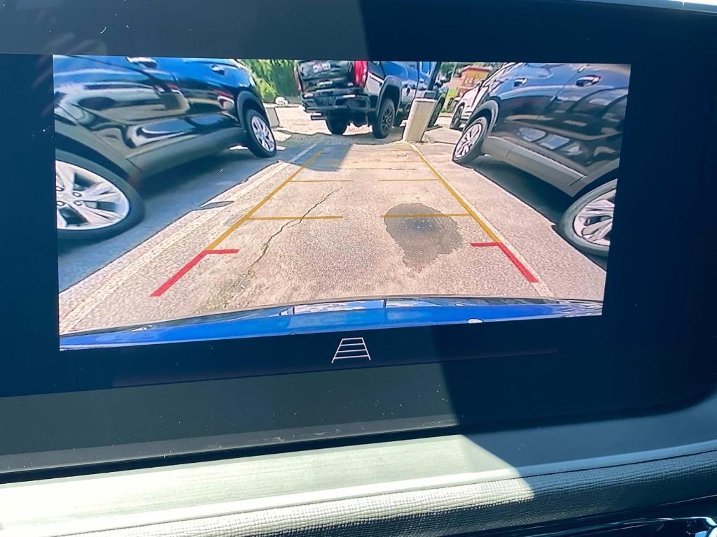 new 2025 Buick Envista car, priced at $31,835