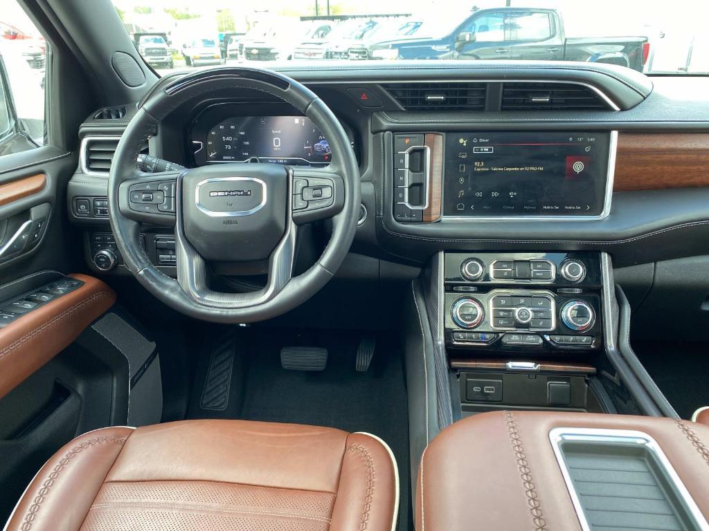 used 2023 GMC Yukon XL car, priced at $89,900