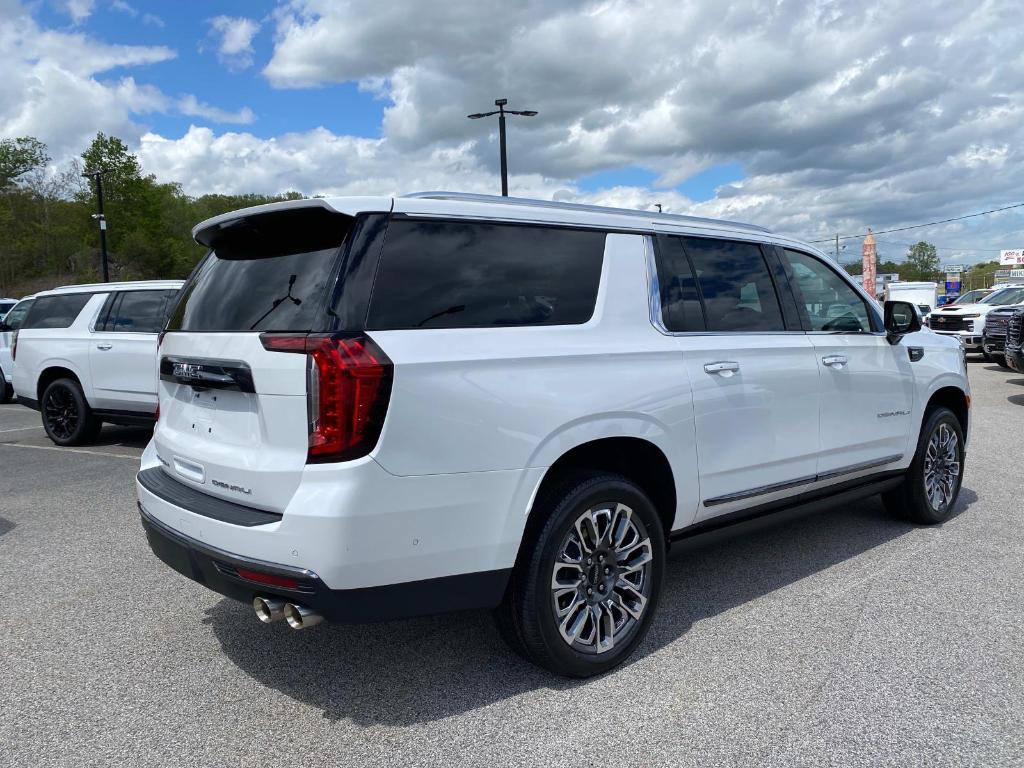 used 2023 GMC Yukon XL car, priced at $89,900