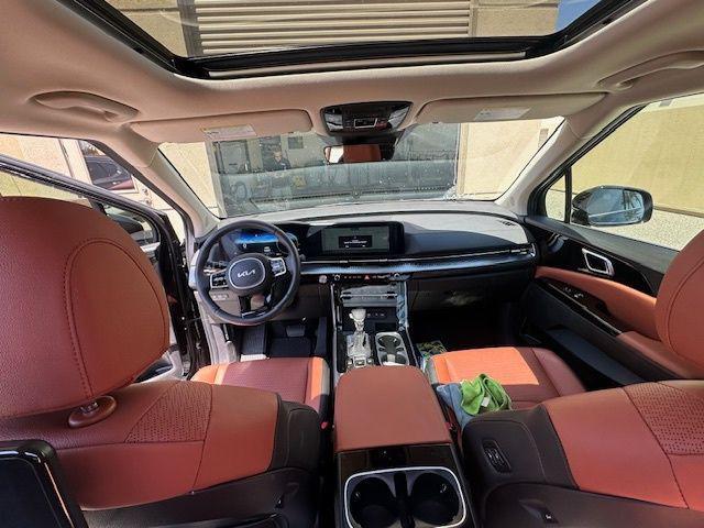 used 2024 Kia Carnival car, priced at $43,701