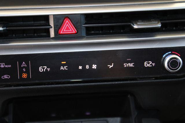 used 2024 Kia Sorento car, priced at $30,714