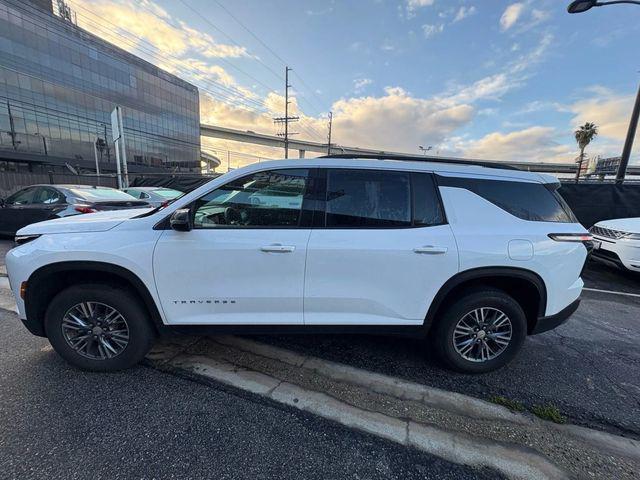 used 2025 Chevrolet Traverse car, priced at $37,615