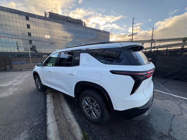 used 2025 Chevrolet Traverse car, priced at $37,615