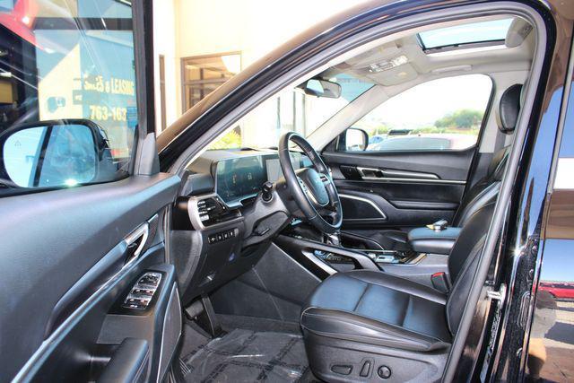 used 2025 Kia Telluride car, priced at $36,973