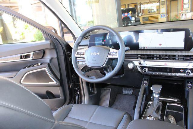 used 2025 Kia Telluride car, priced at $41,703