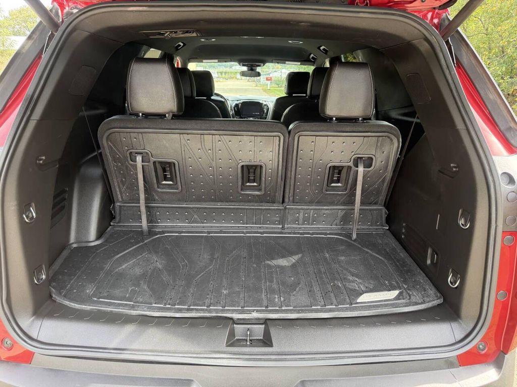 used 2023 Chevrolet Traverse car, priced at $27,999