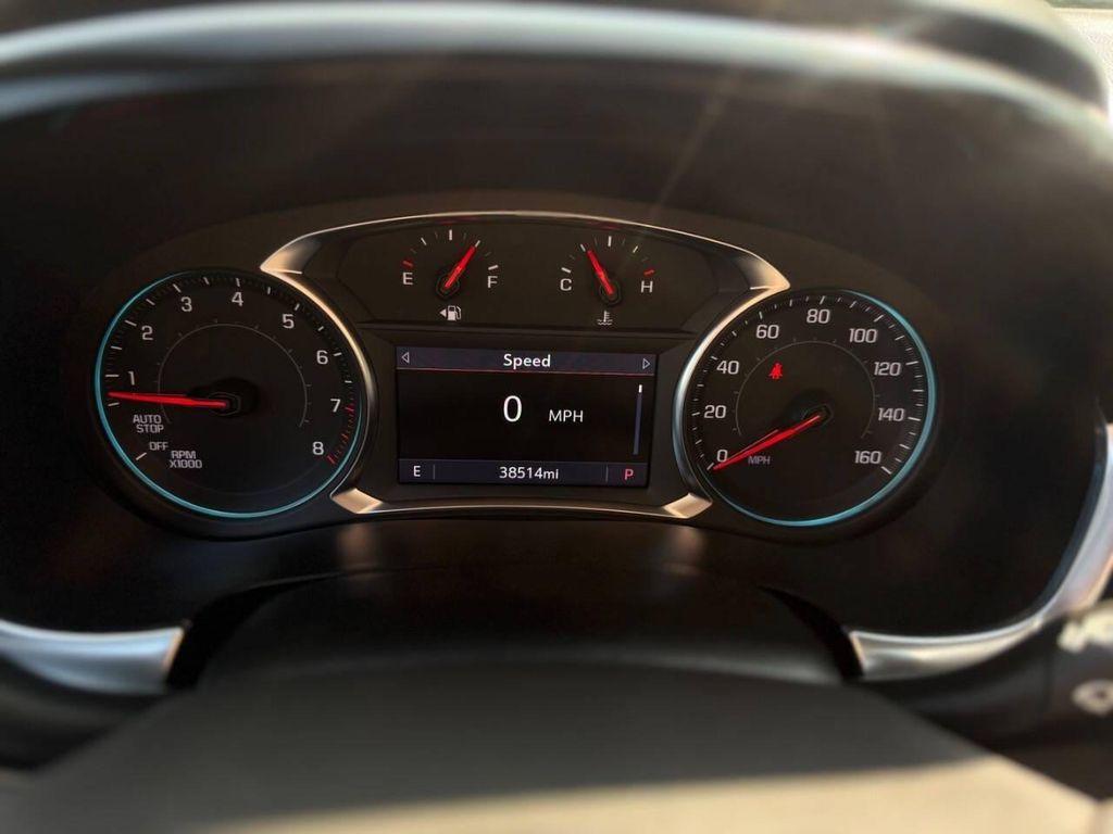 used 2023 Chevrolet Traverse car, priced at $27,499