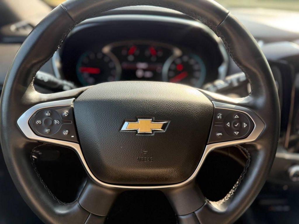 used 2023 Chevrolet Traverse car, priced at $27,499