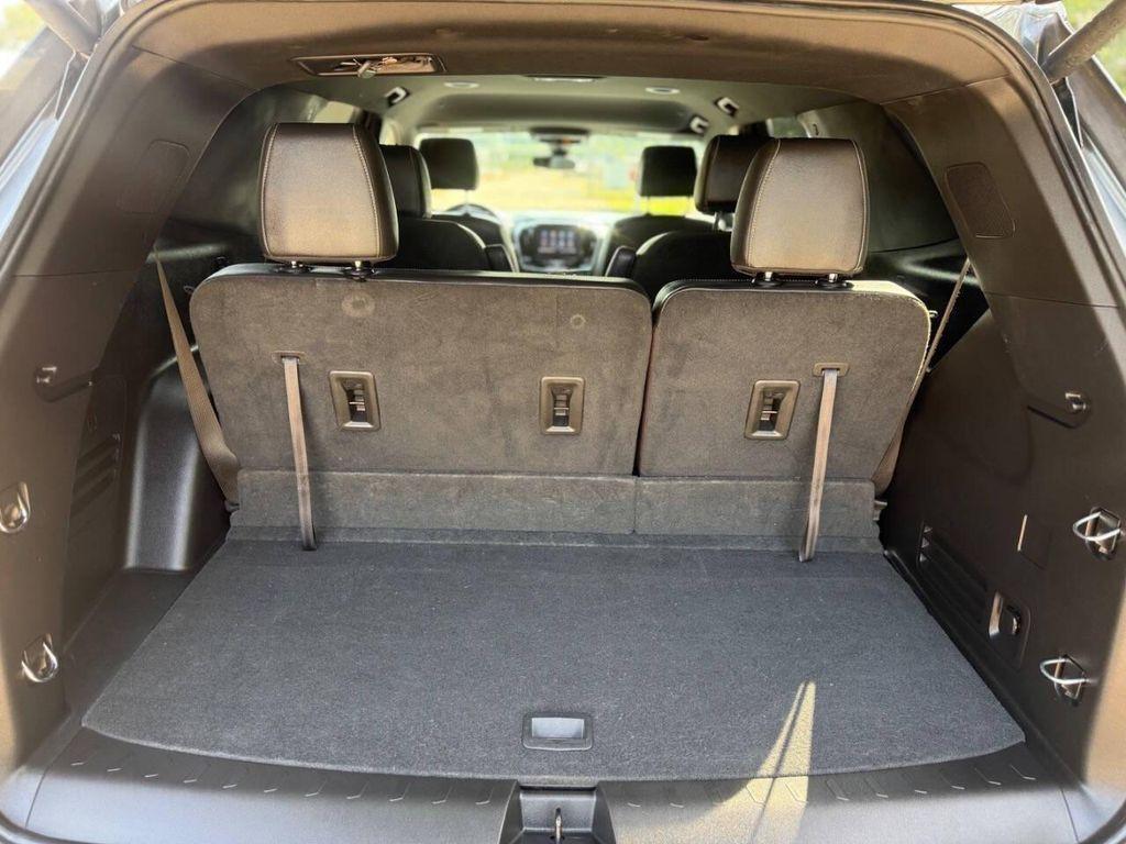 used 2023 Chevrolet Traverse car, priced at $27,499