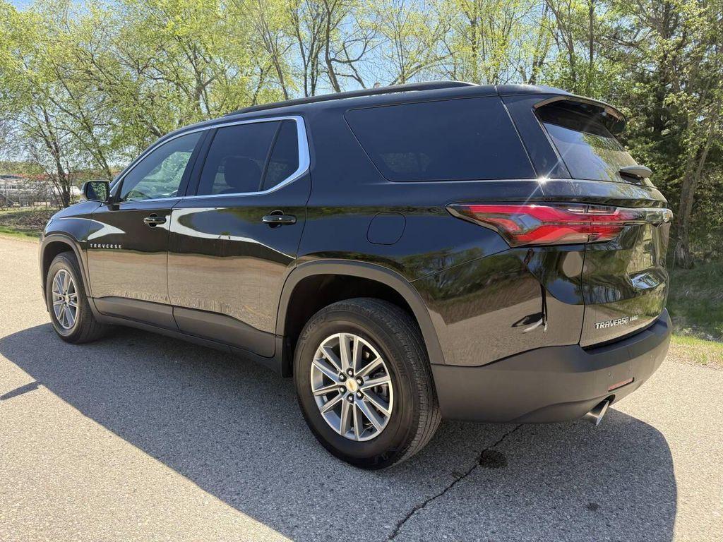 used 2022 Chevrolet Traverse car, priced at $24,499