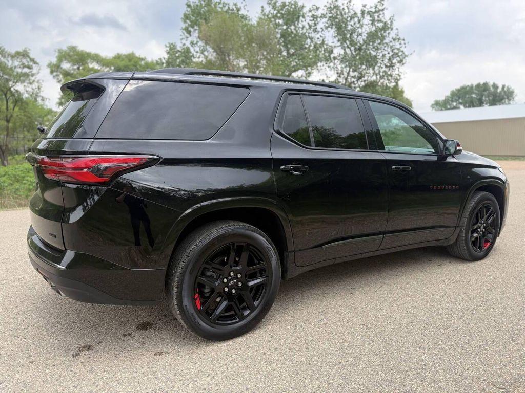 used 2022 Chevrolet Traverse car, priced at $32,499