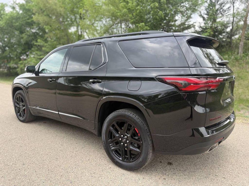 used 2022 Chevrolet Traverse car, priced at $32,499