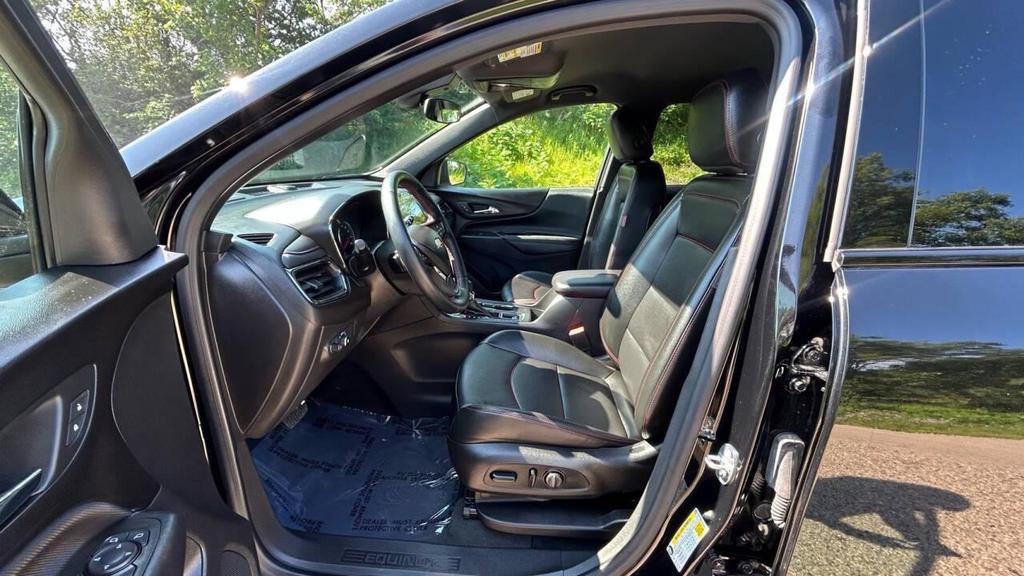 used 2024 Chevrolet Equinox car, priced at $21,499