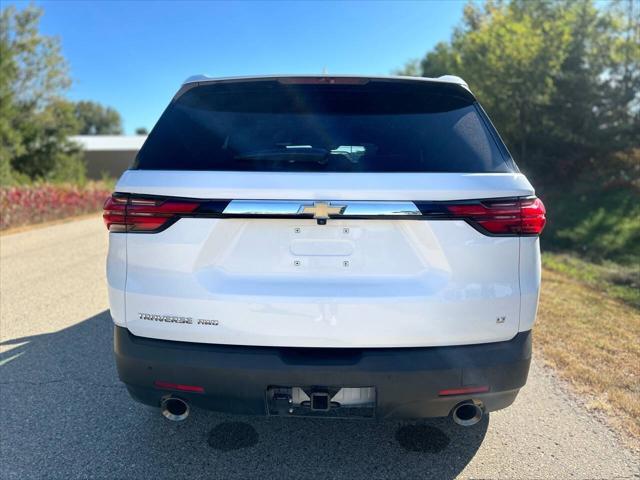 used 2022 Chevrolet Traverse car, priced at $22,999