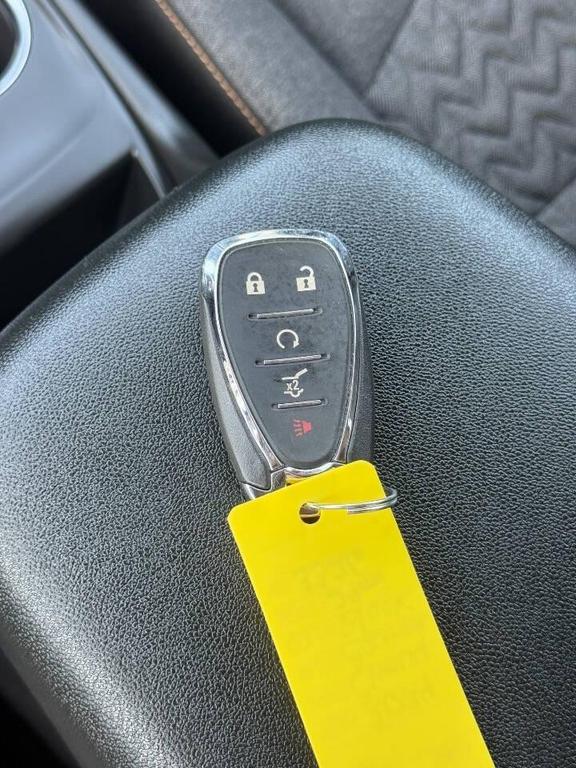 used 2024 Chevrolet Equinox car, priced at $20,499