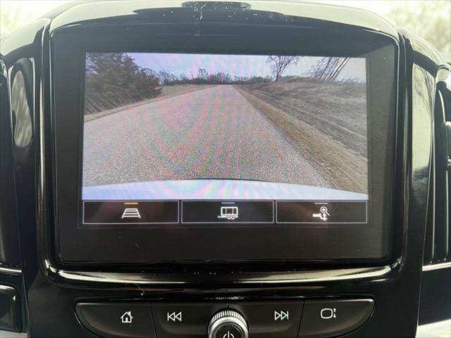 used 2022 Chevrolet Traverse car, priced at $24,999